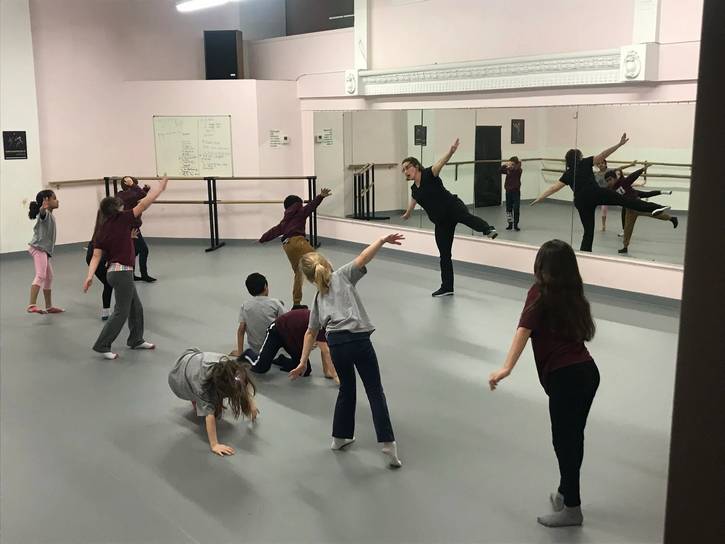 Ballet classes at Beck Center are livened up with the sounds of from Frank Sinatra, Green Day, and the Jonas Brothers.